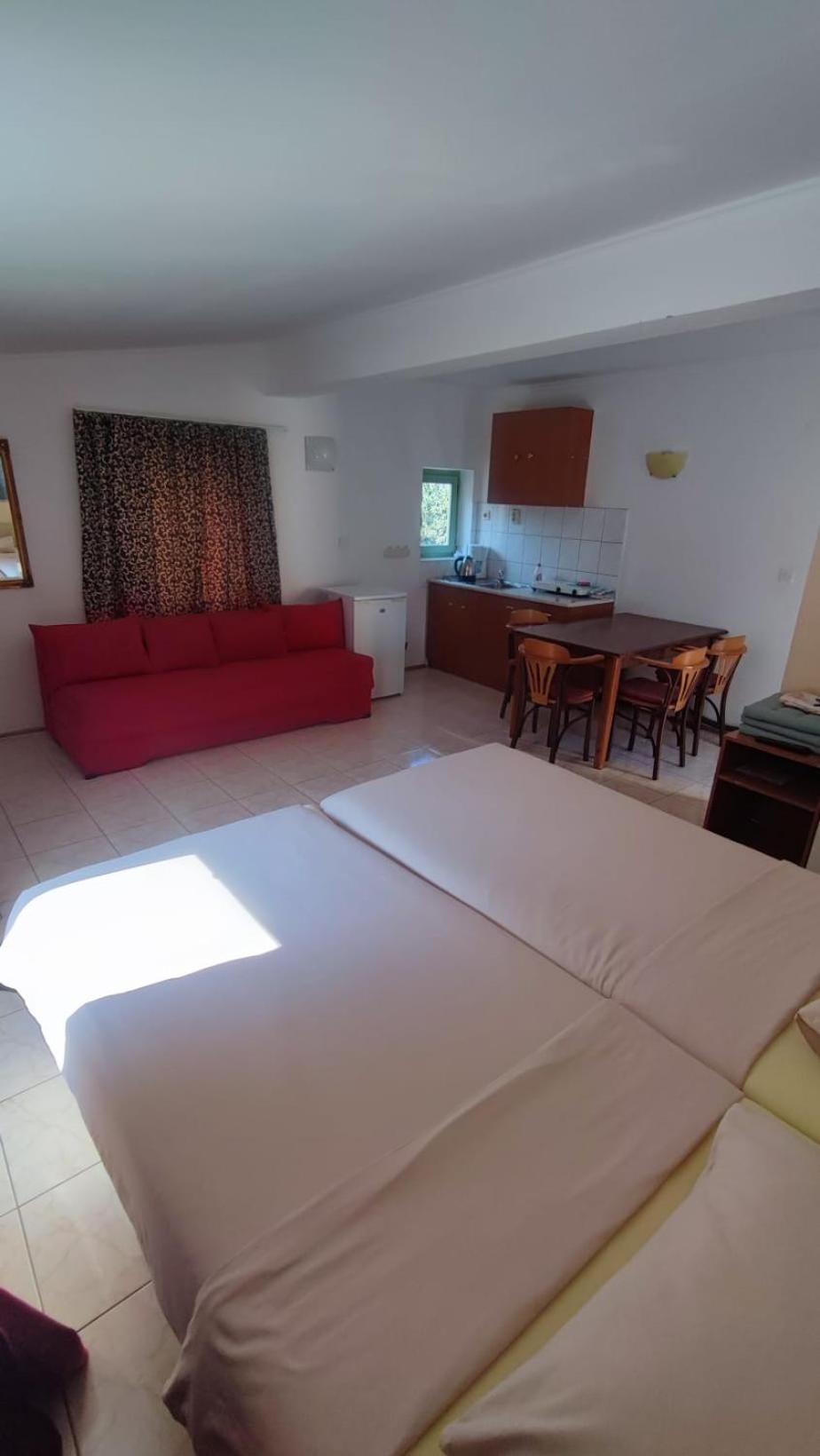 Pension Lale Apartment Pestani Ngoại thất bức ảnh