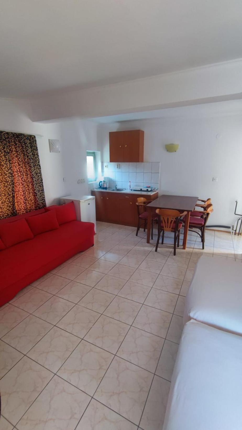 Pension Lale Apartment Pestani Ngoại thất bức ảnh